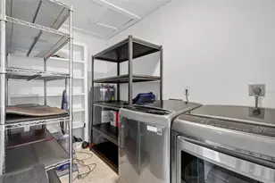 1884 Southpointe Dr, Sarasota, FL 34231 - Photo 63