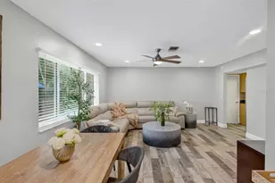 1884 Southpointe Dr, Sarasota, FL 34231 - Photo 15