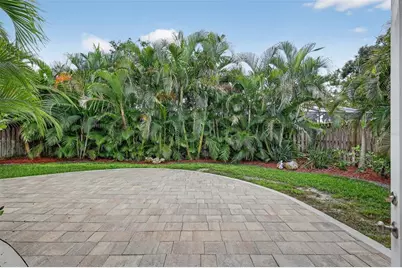 1884 Southpointe Drive, Sarasota, FL 34231 - Photo 71