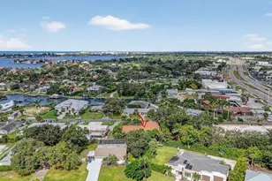 1884 Southpointe Dr, Sarasota, FL 34231 - Photo 83