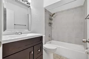 1884 Southpointe Dr, Sarasota, FL 34231 - Photo 67