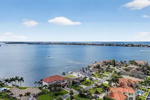 1884 Southpointe Dr, Sarasota, FL 34231 - Photo 3