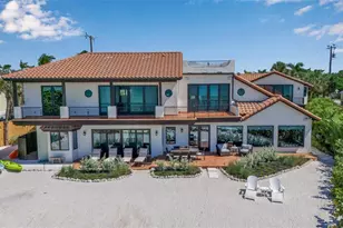 121 N Casey Key Rd, Osprey, FL 34229 - Photo 19