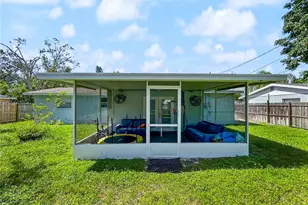 8432 Lantana Dr, Seminole, FL 33777 - Photo 15