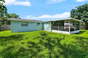 8432 Lantana Dr, Seminole, FL 33777 - Photo 17