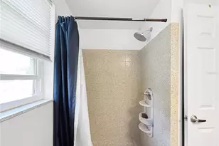 8432 Lantana Dr, Seminole, FL 33777 - Photo 3