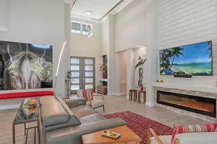 1959 Hibiscus St, Sarasota, FL 34239 - Photo 3