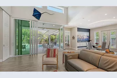 1959 Hibiscus Street, Sarasota, FL 34239 - Photo 17