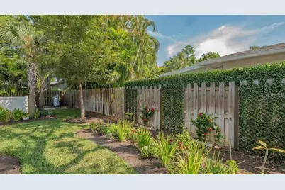 1959 Hibiscus Street, Sarasota, FL 34239 - Photo 37