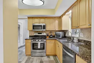 1884 Southpointe Dr, Sarasota, FL 34231 - Photo 17