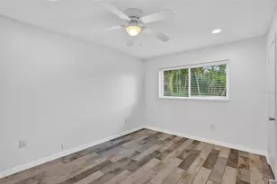 1884 Southpointe Dr, Sarasota, FL 34231 - Photo 67