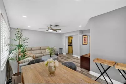 1884 Southpointe Drive, Sarasota, FL 34231 - Photo 15