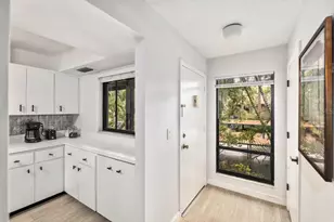 1711 Pelican Cove Rd, Sarasota, FL 34231 - Photo 11