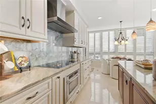 545 Sanctuary Dr, Longboat Key, FL 34228 - Photo 19