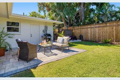 2609 Hibiscus Street, Sarasota, FL 34239 - Photo 29