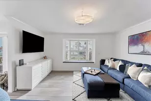 312 Yacht Harbor Dr, Osprey, FL 34229 - Photo 7