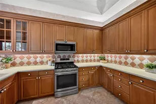 5245 88th St E, Bradenton, FL 34211 - Photo 9
