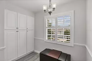 1153 Edgewater Cir, Bradenton, FL 34209 - Photo 11