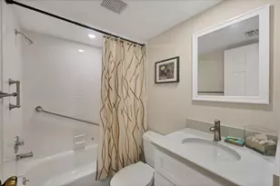 1153 Edgewater Cir, Bradenton, FL 34209 - Photo 21