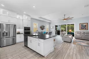 2006 5th St E, Palmetto, FL 34221 - Photo 5