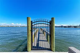 611 Gulf Dr N, Bradenton Beach, FL 34217 - Photo 5