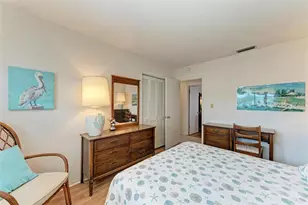 611 Gulf Dr N, Bradenton Beach, FL 34217 - Photo 27