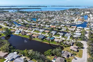 4503 Coral Lake Dr, Bradenton, FL 34210 - Photo 5