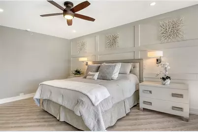 1211 Gulf Of Mexico Drive #108, Longboat Key, FL 34228 - Photo 21