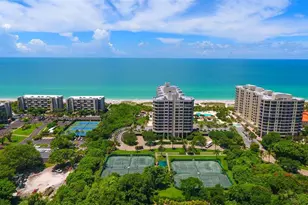 1211 Gulf of Mexico Dr, Longboat Key, FL 34228 - Photo 1