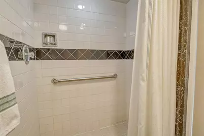 450 Gulf Of Mexico Drive #B207, Longboat Key, FL 34228 - Photo 17