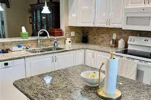 6101 34th Street W, Bradenton, FL 34210 - Photo 11