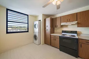 182 Pineneedle Dr, Bradenton, FL 34210 - Photo 5