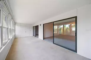 182 Pineneedle Dr, Bradenton, FL 34210 - Photo 5