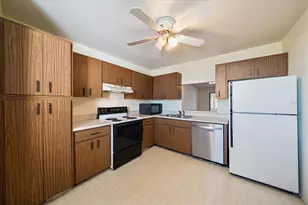 182 Pineneedle Dr, Bradenton, FL 34210 - Photo 23