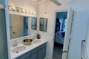 2200 E Village Ct, Venice, FL 34293 - Photo 17