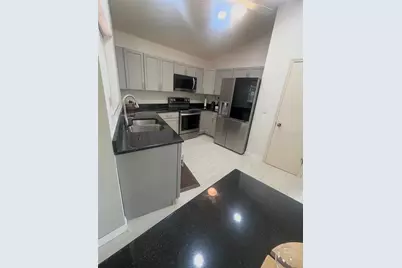 2200 E Village Court, Venice, FL 34293 - Photo 13