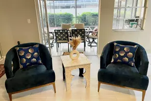 2200 E Village Ct, Venice, FL 34293 - Photo 9