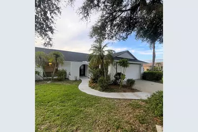 2200 E Village Court, Venice, FL 34293 - Photo 1