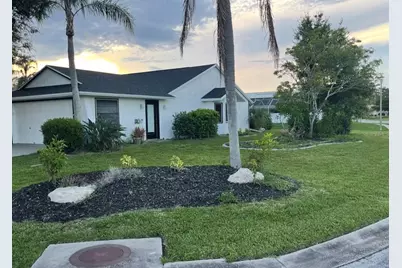 2200 E Village Court, Venice, FL 34293 - Photo 3