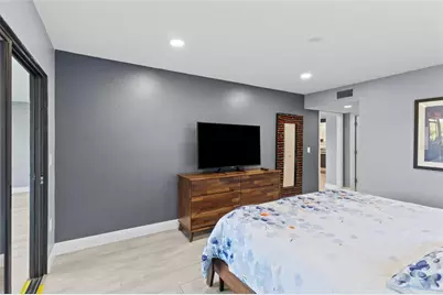 1627 Boathouse Circle #127, Sarasota, FL 34231 - Photo 15