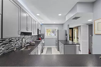 1627 Boathouse Circle #127, Sarasota, FL 34231 - Photo 5