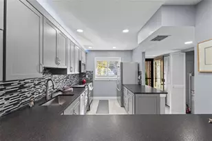 1627 Boathouse Cir, Sarasota, FL 34231 - Photo 5