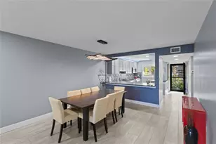 1627 Boathouse Cir, Sarasota, FL 34231 - Photo 13