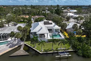 5058 Windward Ave, Sarasota, FL 34242 - Photo 3