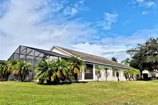 359 Lancaster Dr, Davenport, FL 33897 - Photo 7