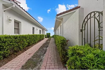 2254 Harbour Court Drive, Longboat Key, FL 34228 - Photo 3