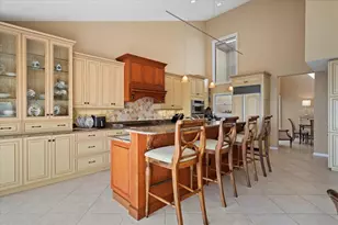 2254 Harbour Ct Dr, Longboat Key, FL 34228 - Photo 35