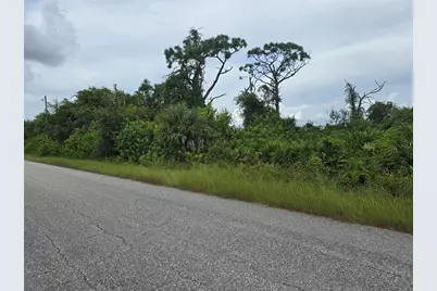 13381 Amaryllis Circle, Port Charlotte, FL 33981 - Photo 9