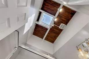 1129 Seaside Dr, Sarasota, FL 34242 - Photo 19