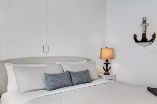 1129 Seaside Dr, Sarasota, FL 34242 - Photo 25